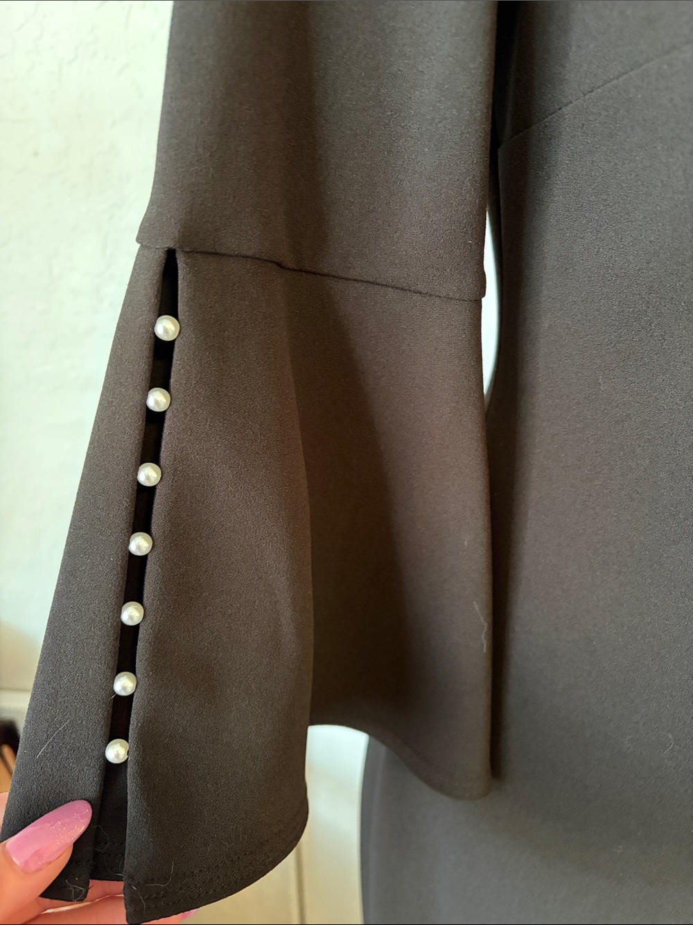 Calvin Klein Black 3/4 sleeve sheath dress with pearl accents on sleeves size 4 - Picture 2 of 6